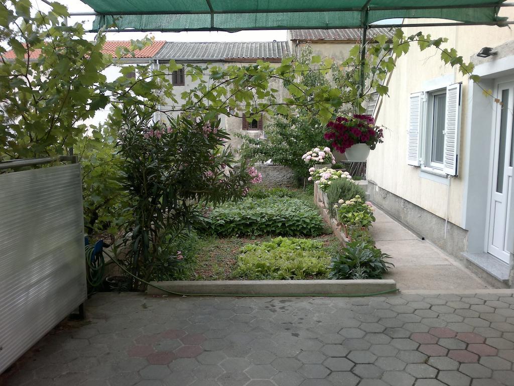 Apartment Kala Punat Oda fotoğraf